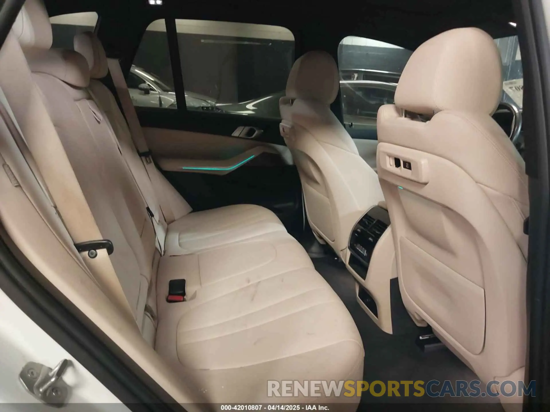 8 fotografías del automóvil dañado 5UXCR6C57KLL24723 BMW X5 2019