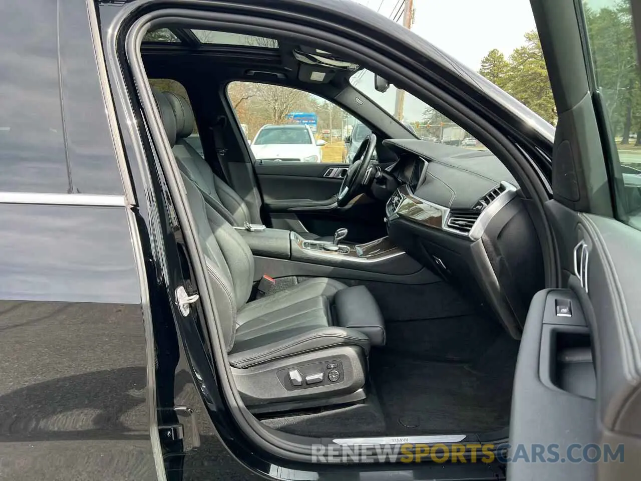 5 fotografías del automóvil dañado 5UXCR6C57KLL62128 BMW X5 2019