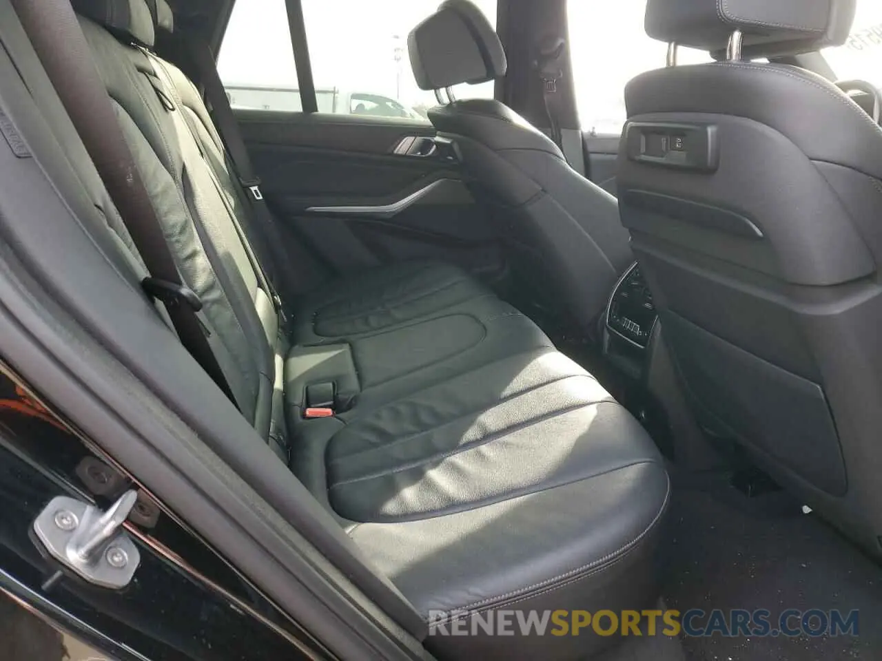 11 fotografías del automóvil dañado 5UXCR6C58KLL21278 BMW X5 2019