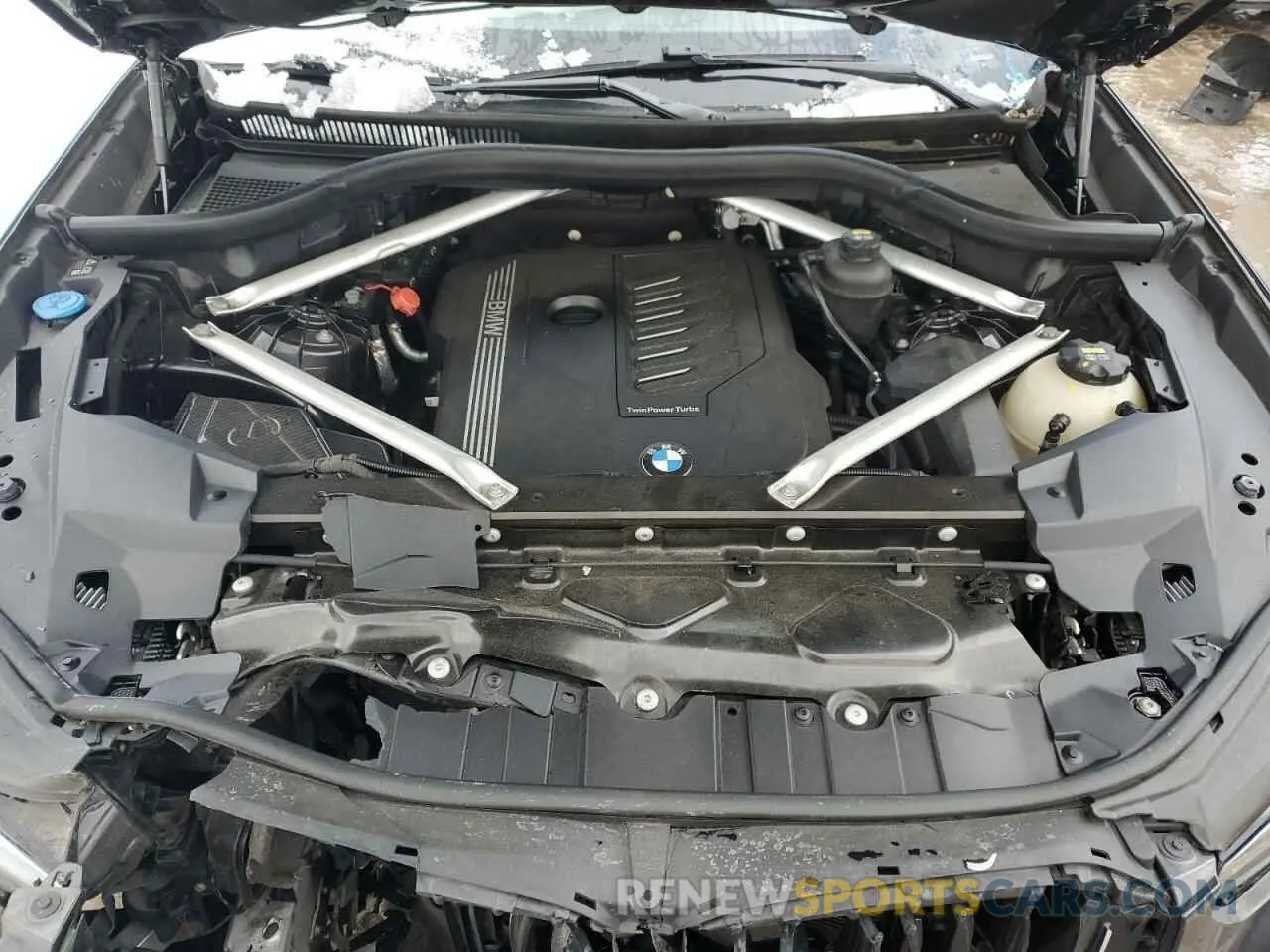 13 fotografías del automóvil dañado 5UXCR6C58KLL37660 BMW X5 2019
