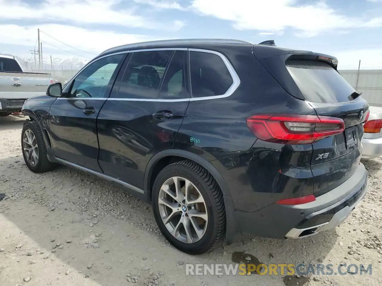 2 fotografías del automóvil dañado 5UXCR6C58KLL61618 BMW X5 2019