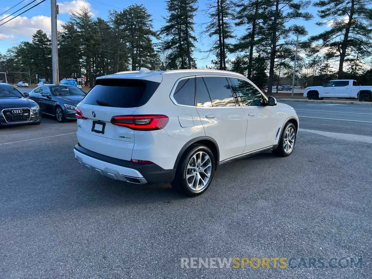4 fotografías del automóvil dañado 5UXCR6C59KLL03193 BMW X5 2019