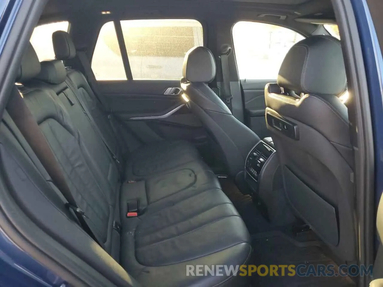 11 fotografías del automóvil dañado 5UXCR6C59KLL03565 BMW X5 2019