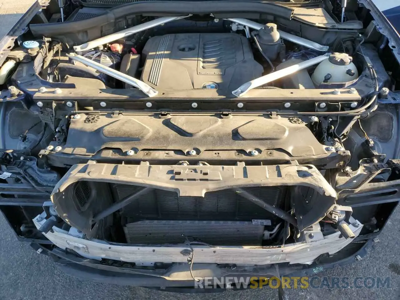 12 fotografías del automóvil dañado 5UXCR6C59KLL03565 BMW X5 2019