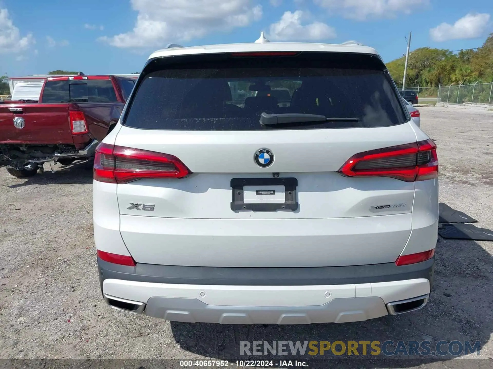 17 fotografías del automóvil dañado 5UXCR6C59KLL21645 BMW X5 2019