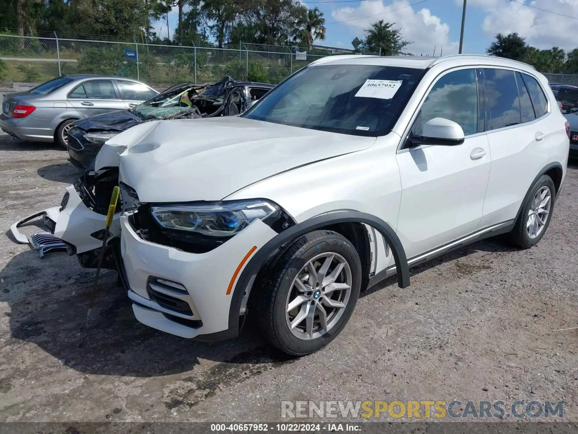 2 fotografías del automóvil dañado 5UXCR6C59KLL21645 BMW X5 2019