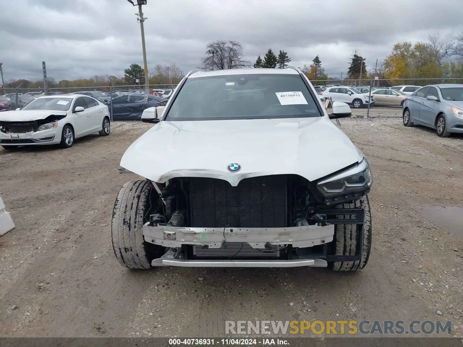 12 fotografías del automóvil dañado 5UXCR6C5XKLL01386 BMW X5 2019