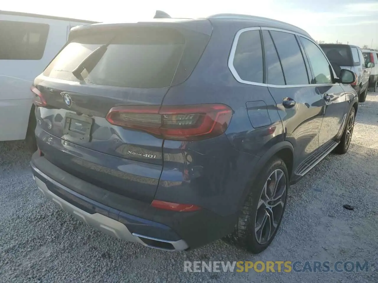 4 fotografías del automóvil dañado 5UXCR6C5XKLL62141 BMW X5 2019