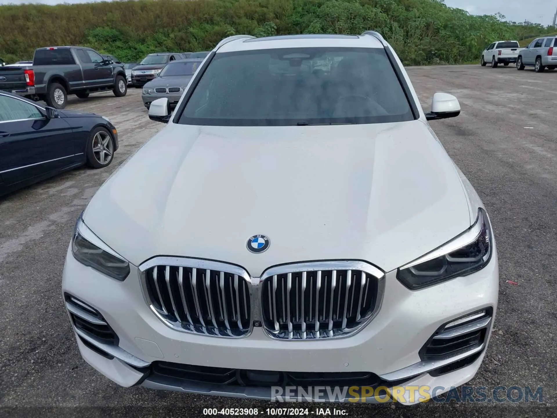 12 fotografías del automóvil dañado 5UXCR6C95KLL61613 BMW X5 2019