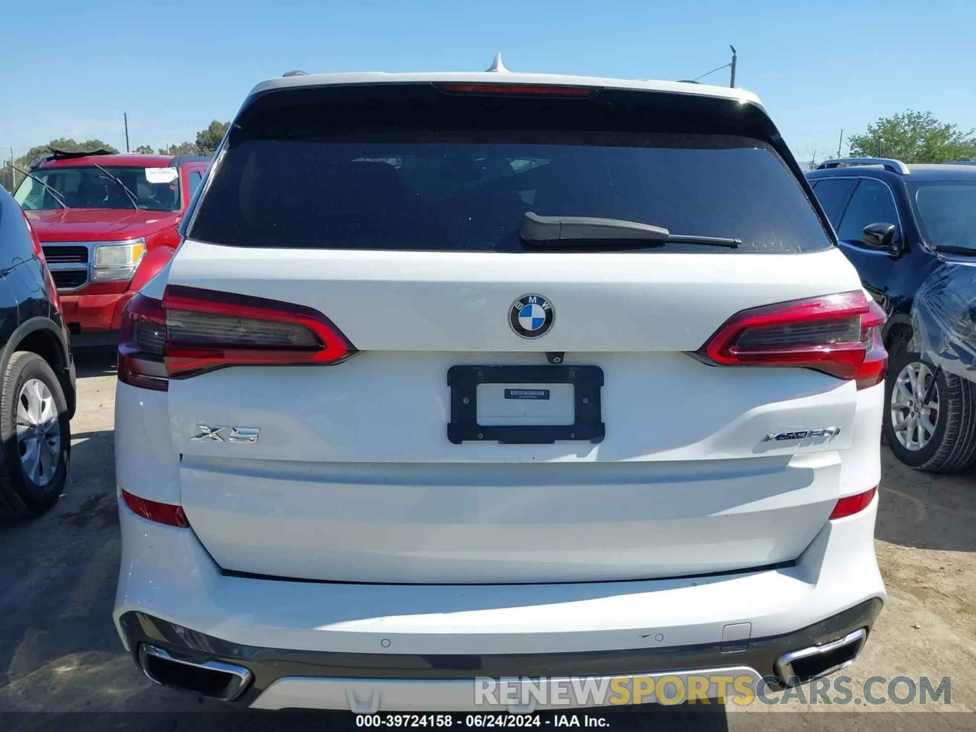 17 fotografías del automóvil dañado 5UXJU2C50KLN64615 BMW X5 2019