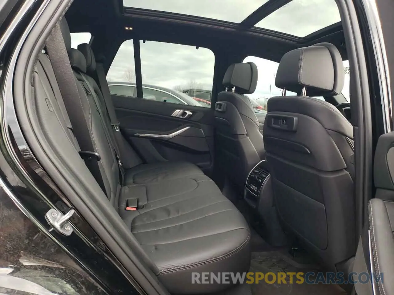 6 fotografías del automóvil dañado 5UXJU2C51KLN64753 BMW X5 2019