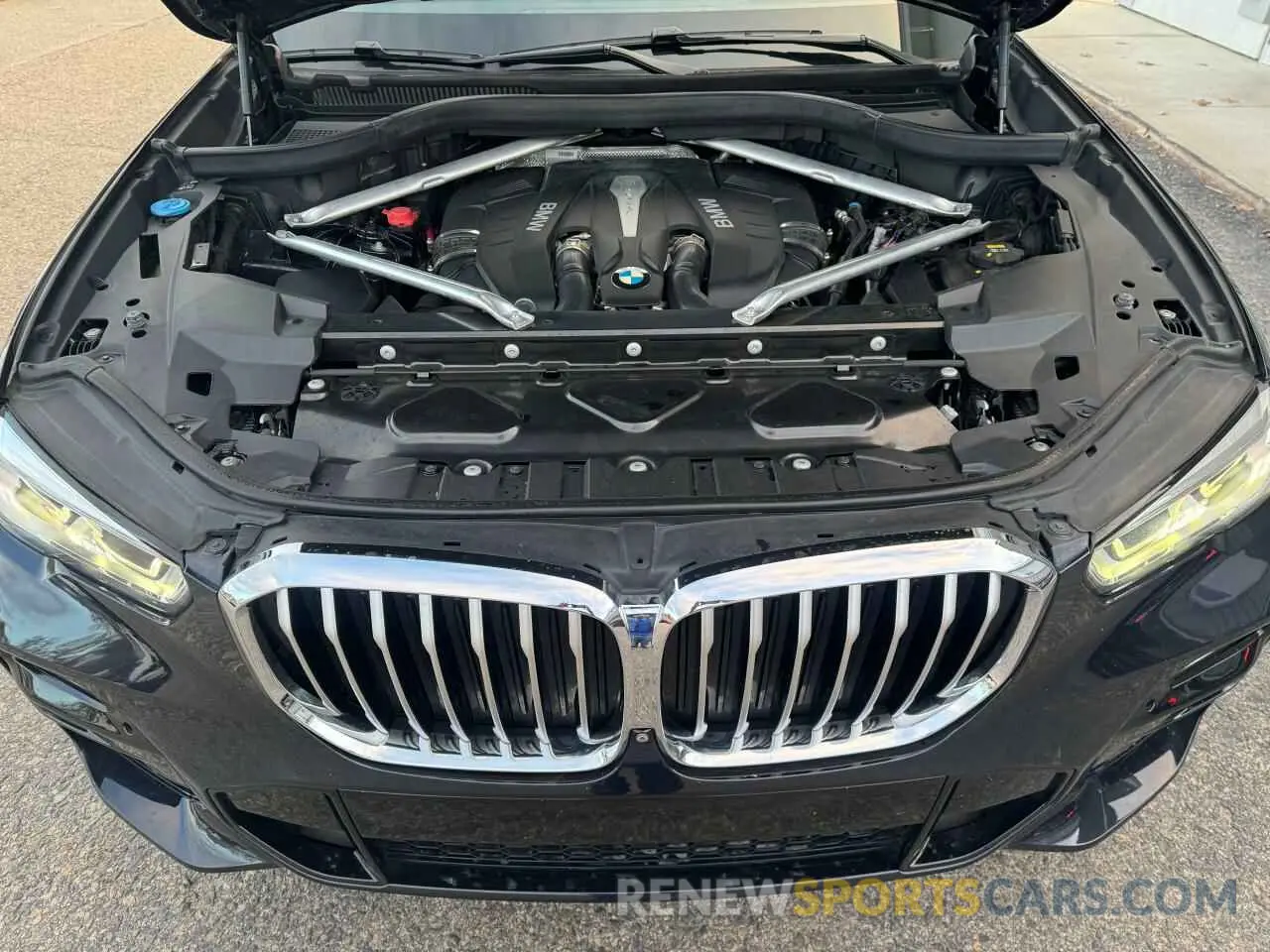 7 fotografías del automóvil dañado 5UXJU2C51KLN67457 BMW X5 2019