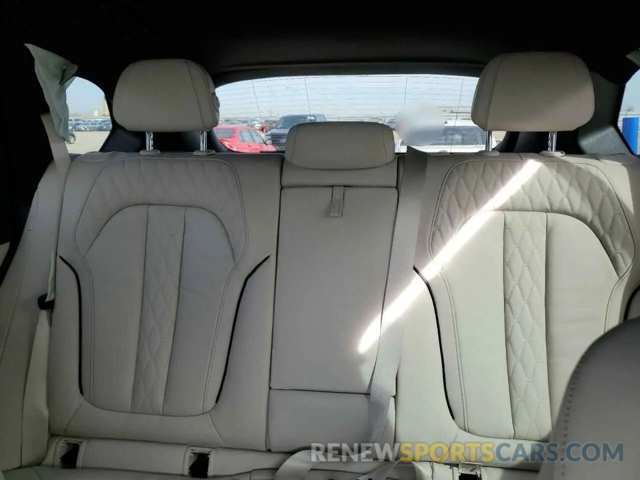 10 fotografías del automóvil dañado 5UXJU2C54KLN65654 BMW X5 2019