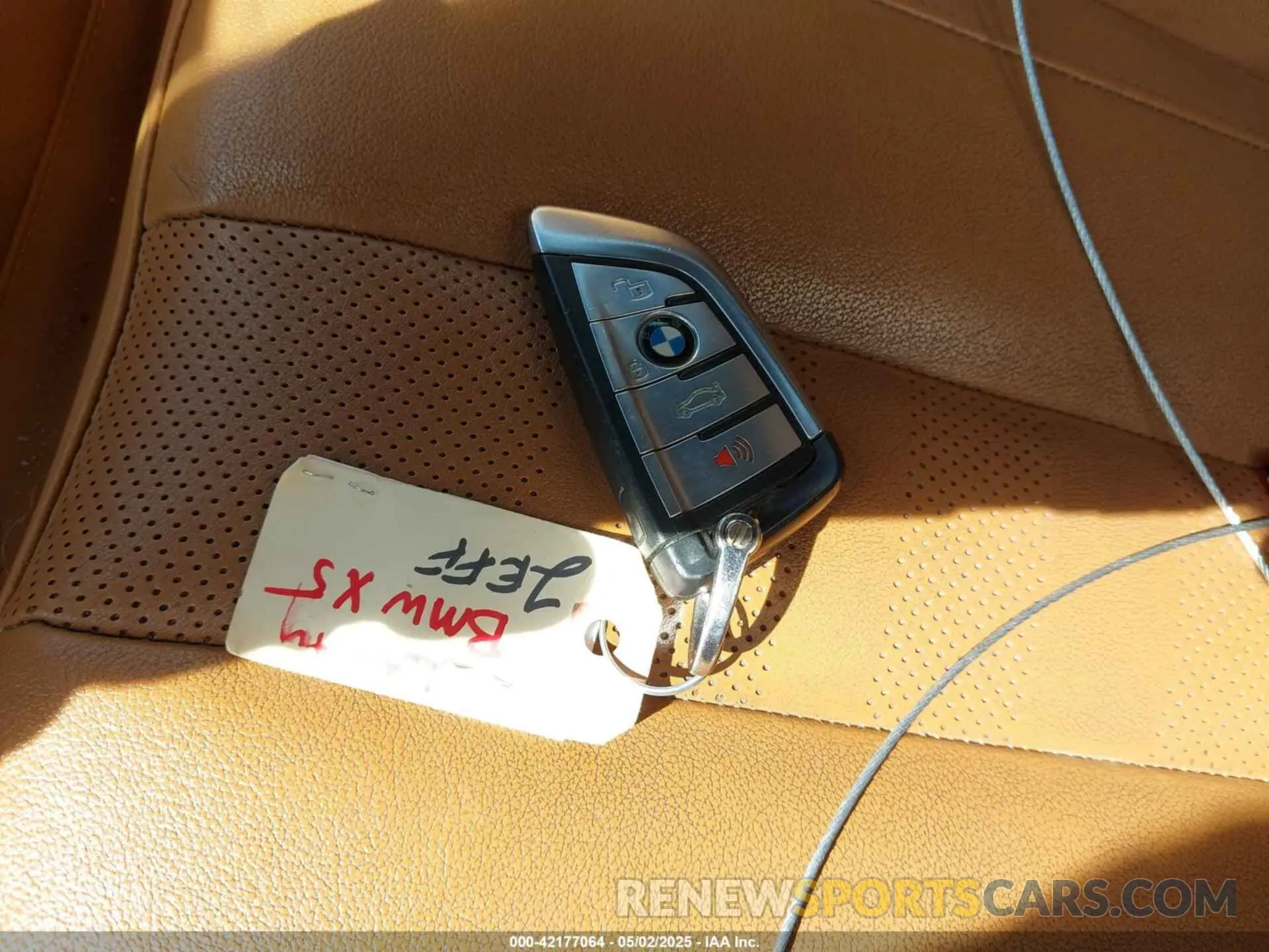 11 fotografías del automóvil dañado 5UXJU2C55KLN64657 BMW X5 2019