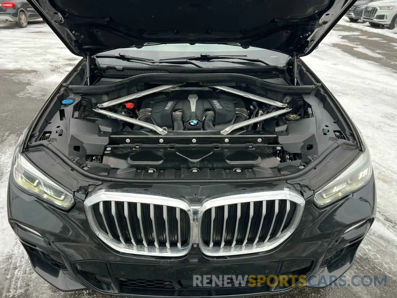 8 fotografías del automóvil dañado 5UXJU2C57KLN49464 BMW X5 2019