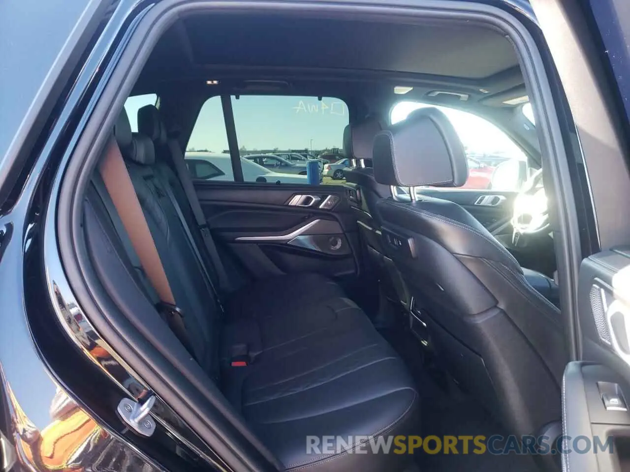 6 fotografías del automóvil dañado 5UXJU2C58KLN64409 BMW X5 2019