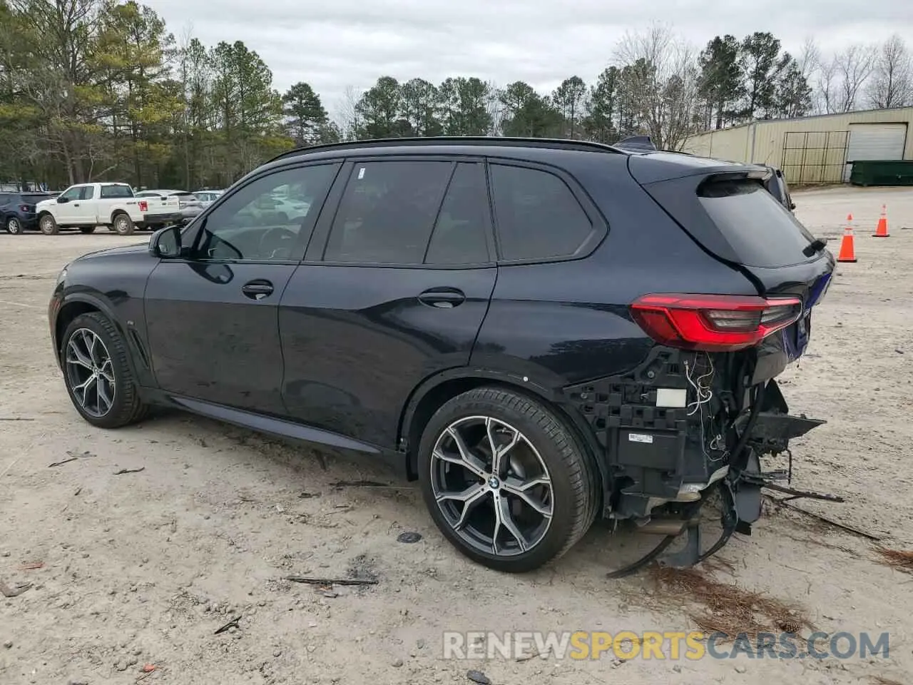 2 fotografías del automóvil dañado 5UXJU2C59KLN66329 BMW X5 2019