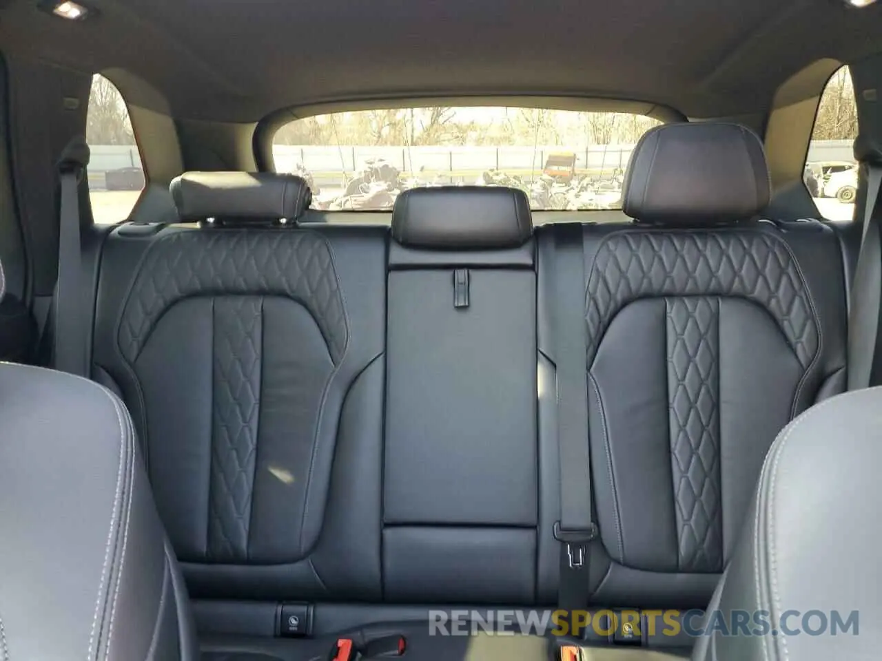 10 fotografías del automóvil dañado 5UXJU2C5XKLB15526 BMW X5 2019