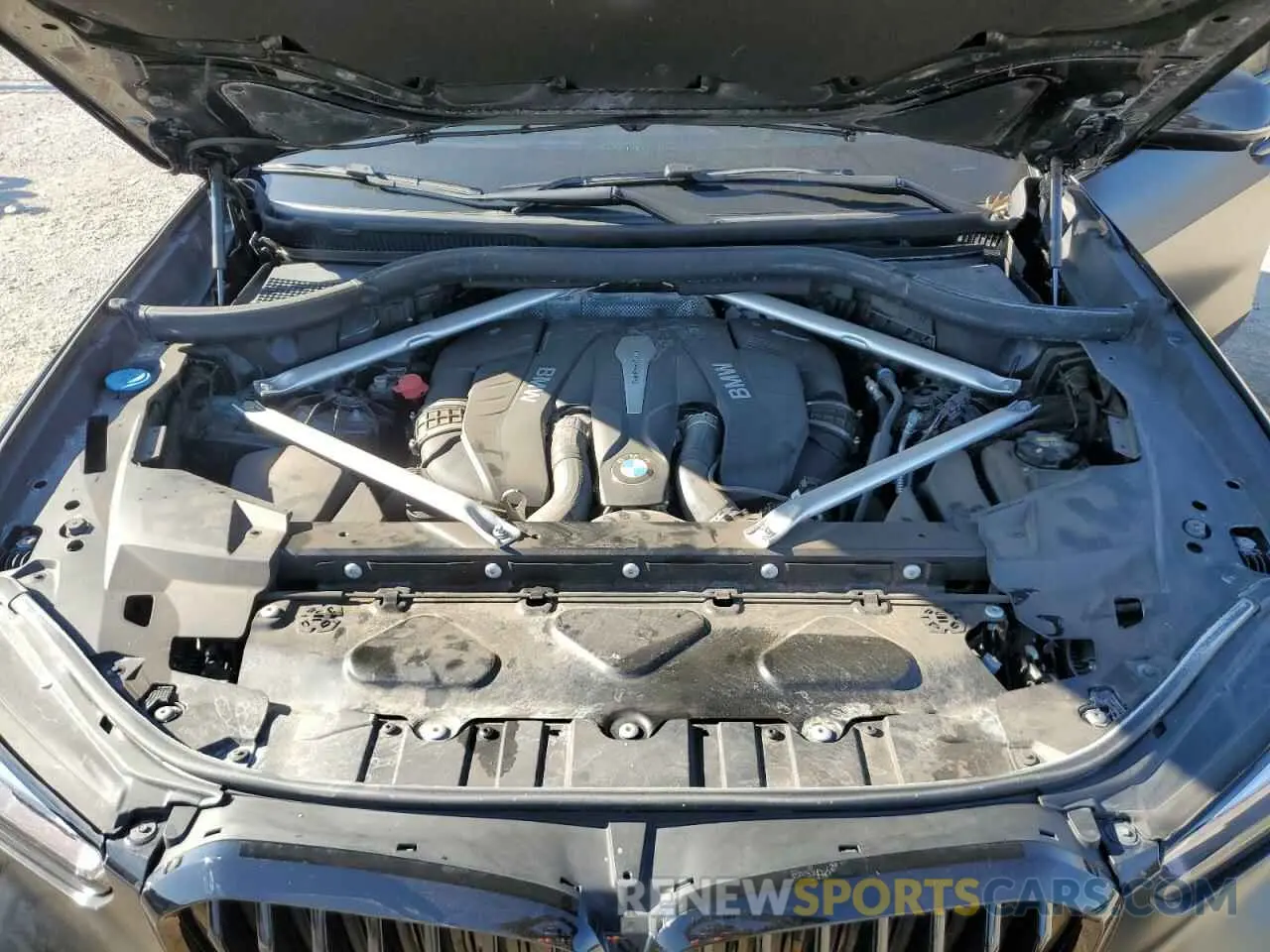 12 fotografías del automóvil dañado 5UXJU2C5XKLB15526 BMW X5 2019