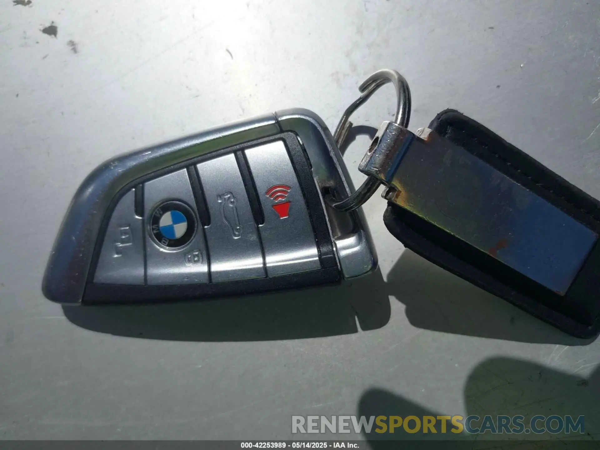 11 fotografías del automóvil dañado 5UXCR4C01LLW64122 BMW X5 2020