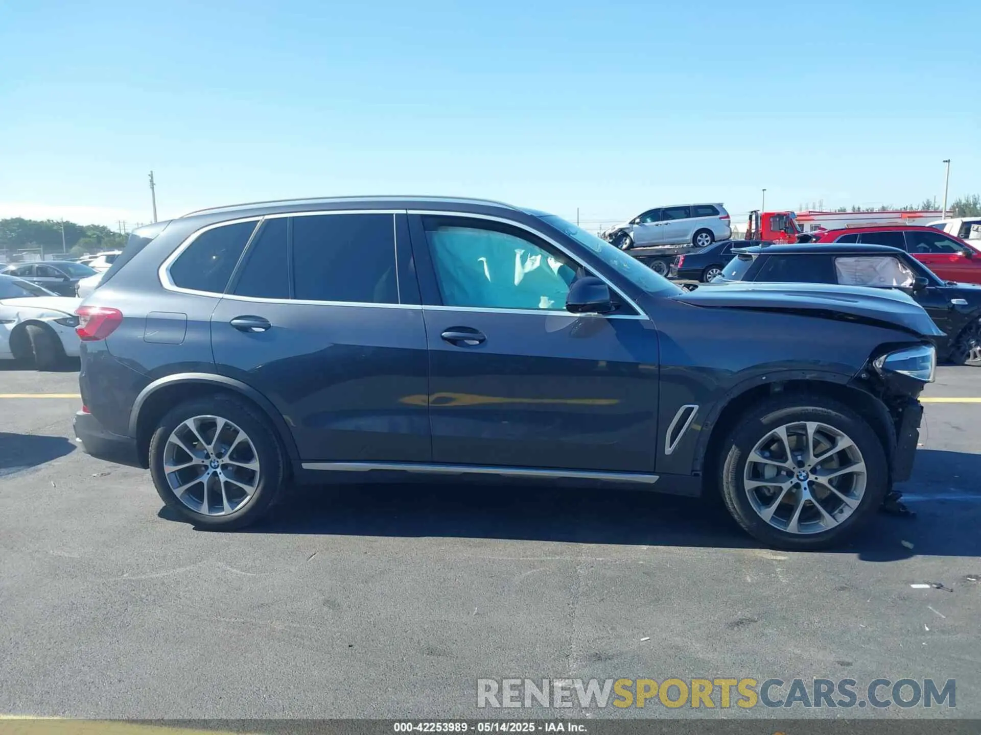 13 fotografías del automóvil dañado 5UXCR4C01LLW64122 BMW X5 2020