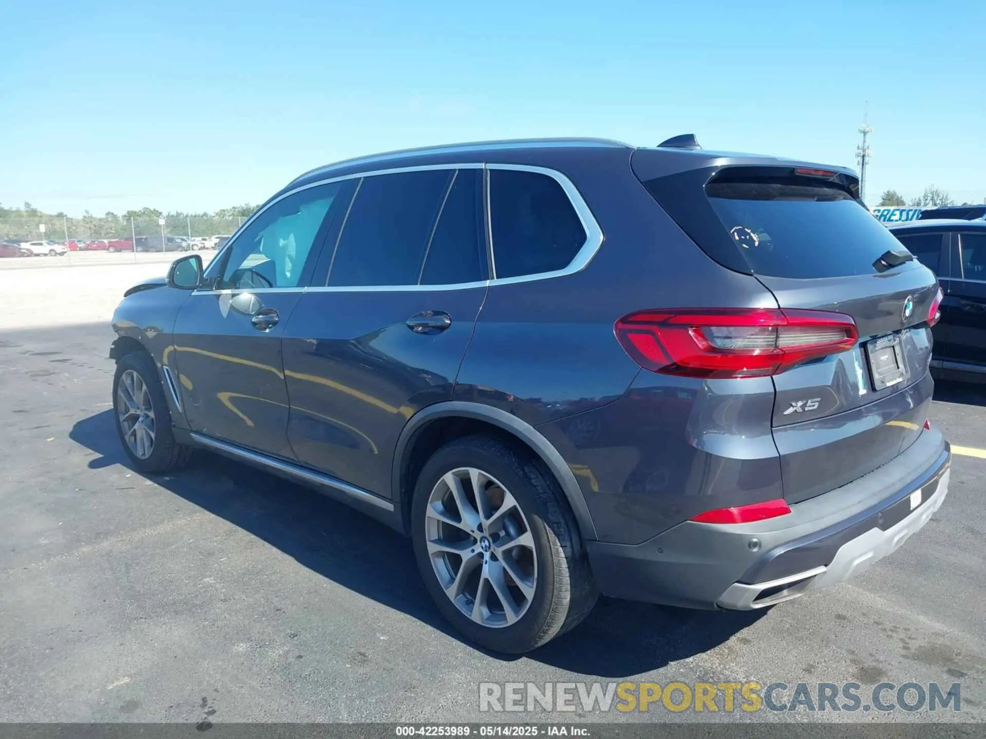3 fotografías del automóvil dañado 5UXCR4C01LLW64122 BMW X5 2020