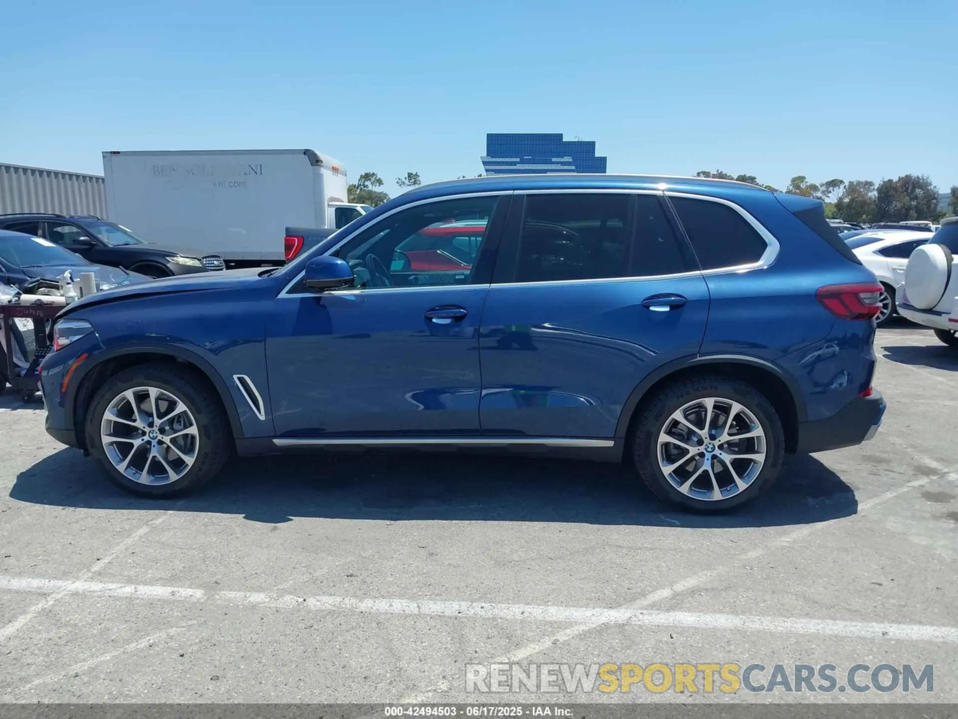 14 fotografías del automóvil dañado 5UXCR4C03L9C82755 BMW X5 2020