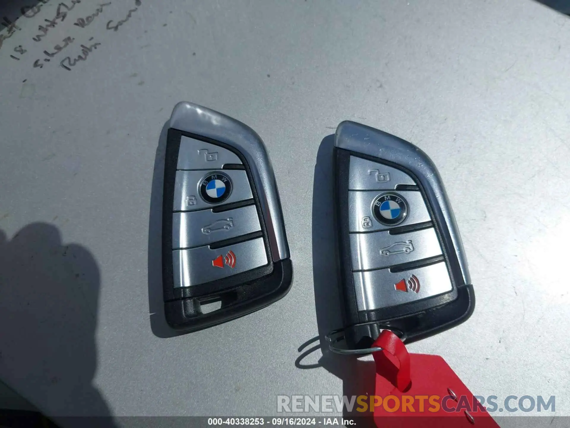 11 fotografías del automóvil dañado 5UXCR4C07LLT18687 BMW X5 2020