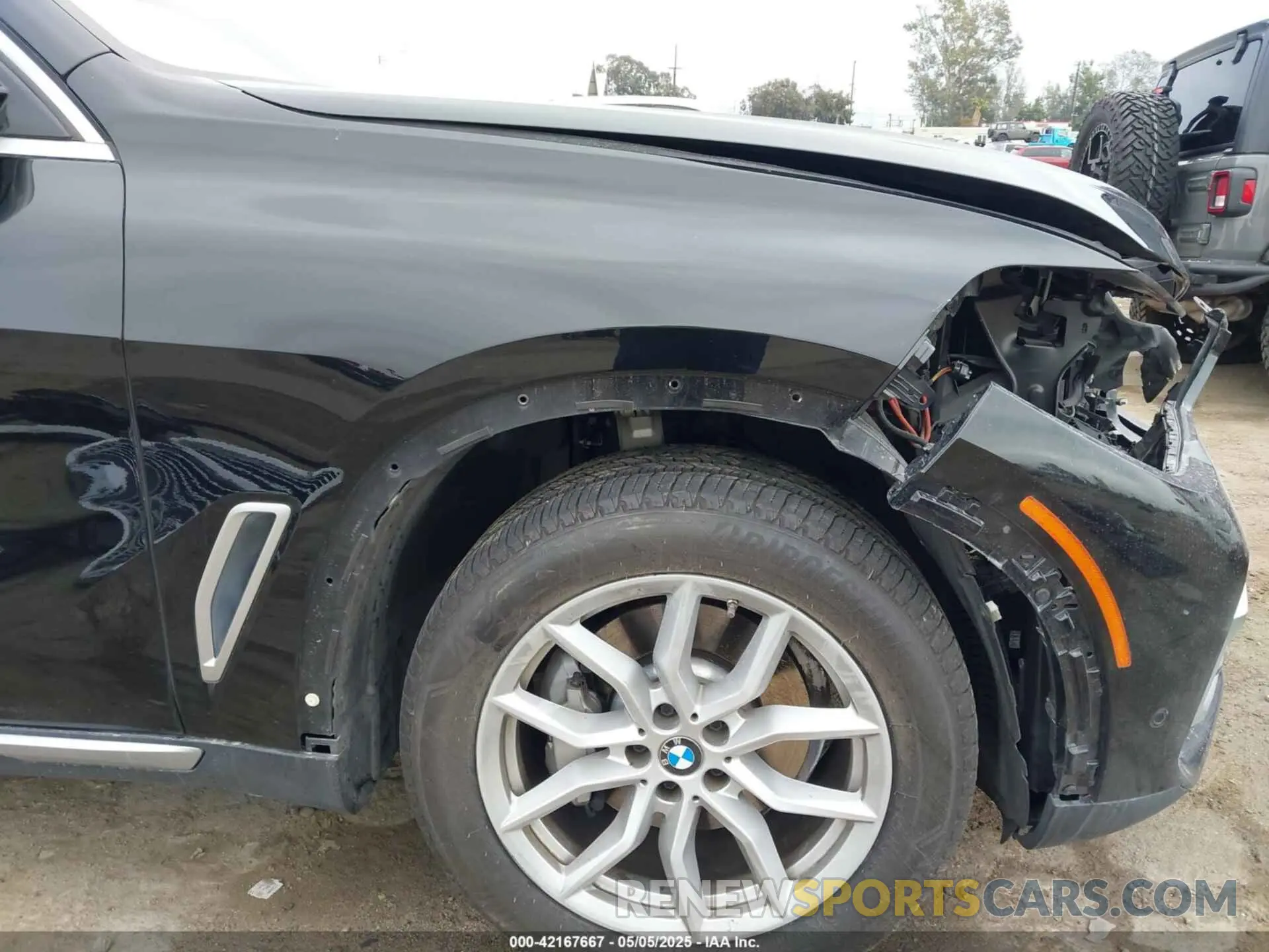 19 fotografías del automóvil dañado 5UXCR4C08L9C07517 BMW X5 2020