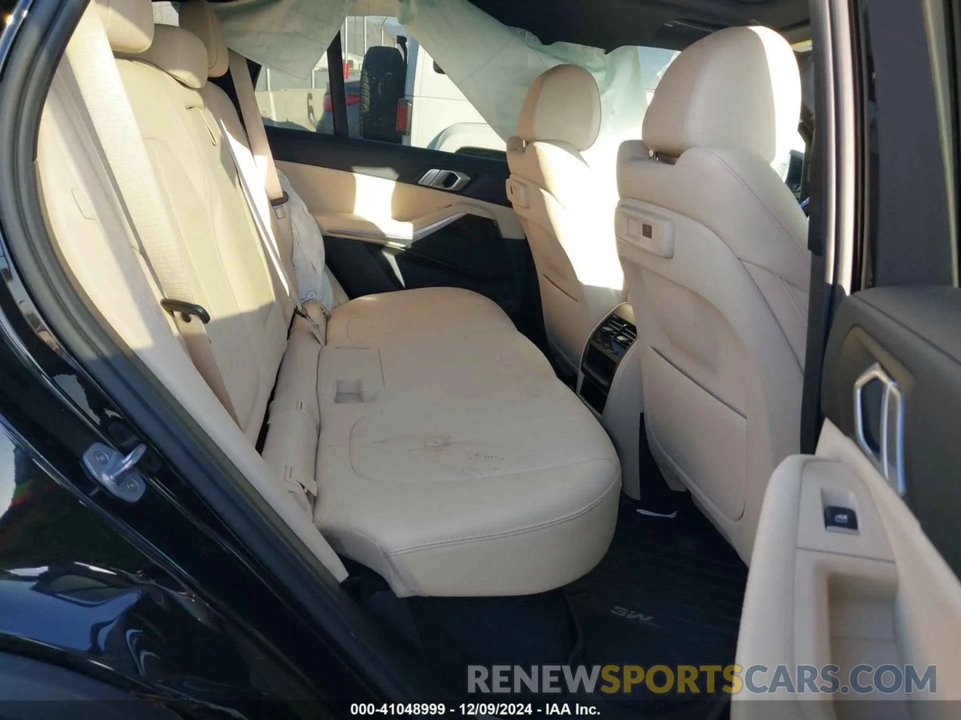 8 fotografías del automóvil dañado 5UXCR4C0XLLW65026 BMW X5 2020