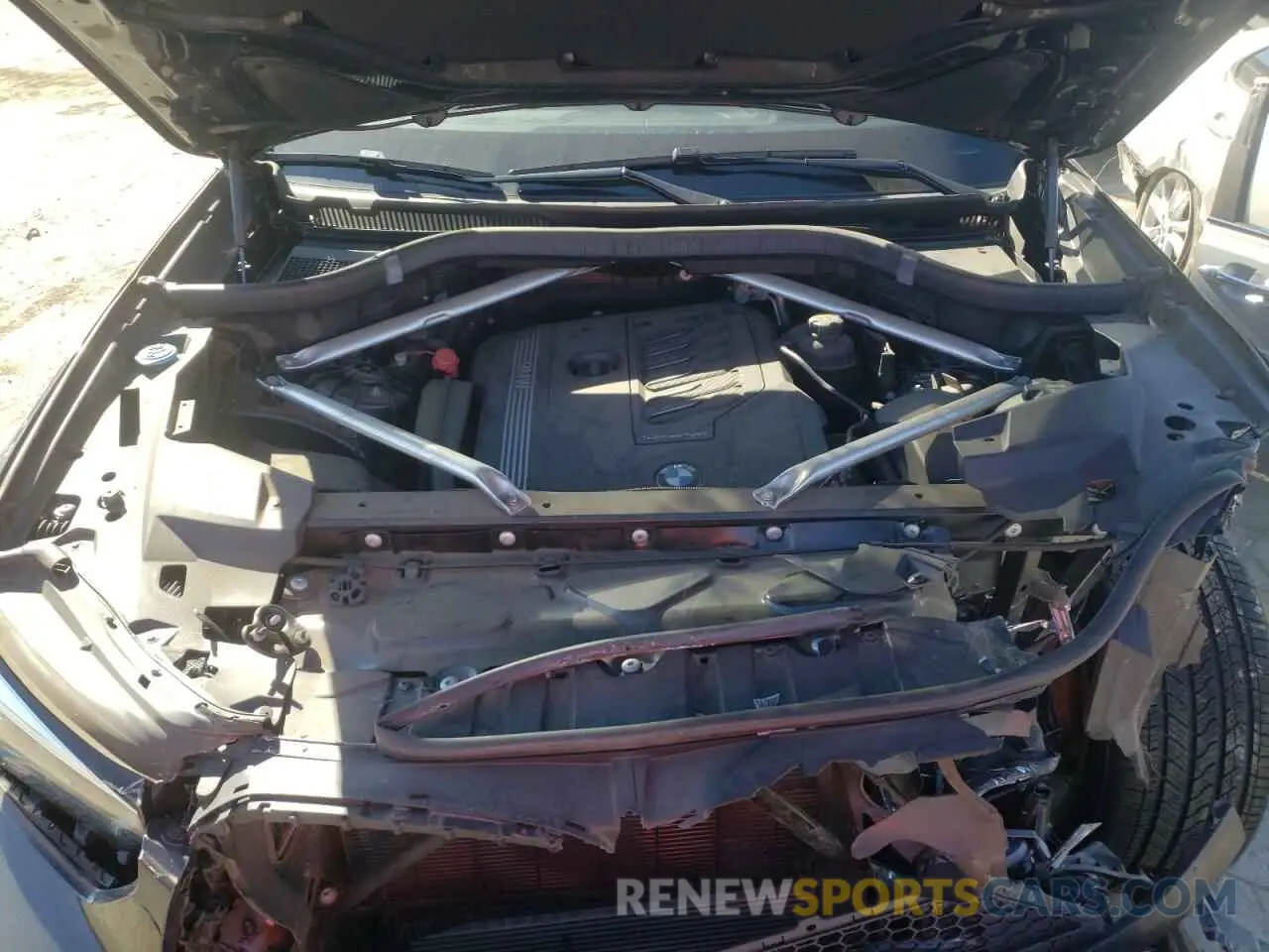 7 fotografías del automóvil dañado 5UXCR6C02LLL82423 BMW X5 2020