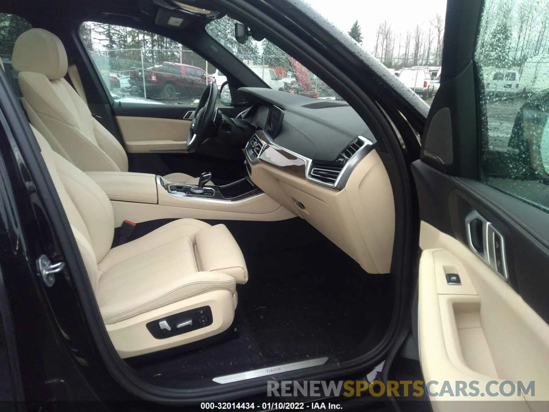 5 fotografías del automóvil dañado 5UXCR6C03L9B59405 BMW X5 2020
