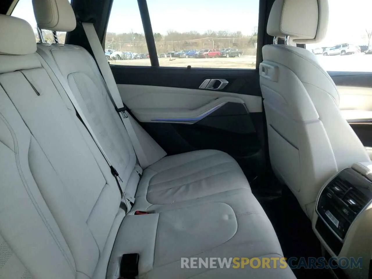 11 fotografías del automóvil dañado 5UXCR6C03L9D41590 BMW X5 2020