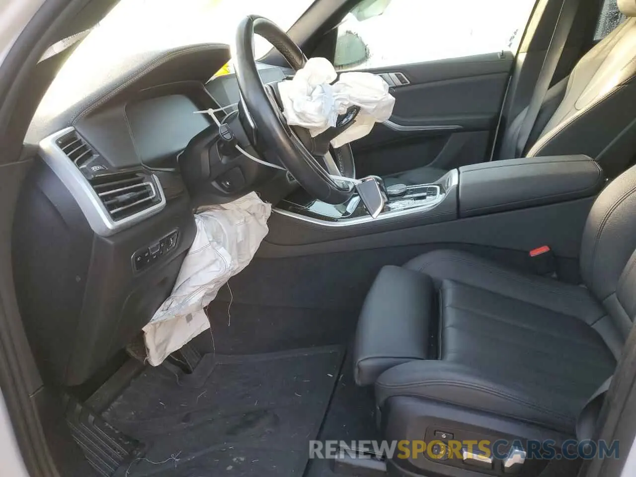 7 fotografías del automóvil dañado 5UXCR6C05L9B46803 BMW X5 2020