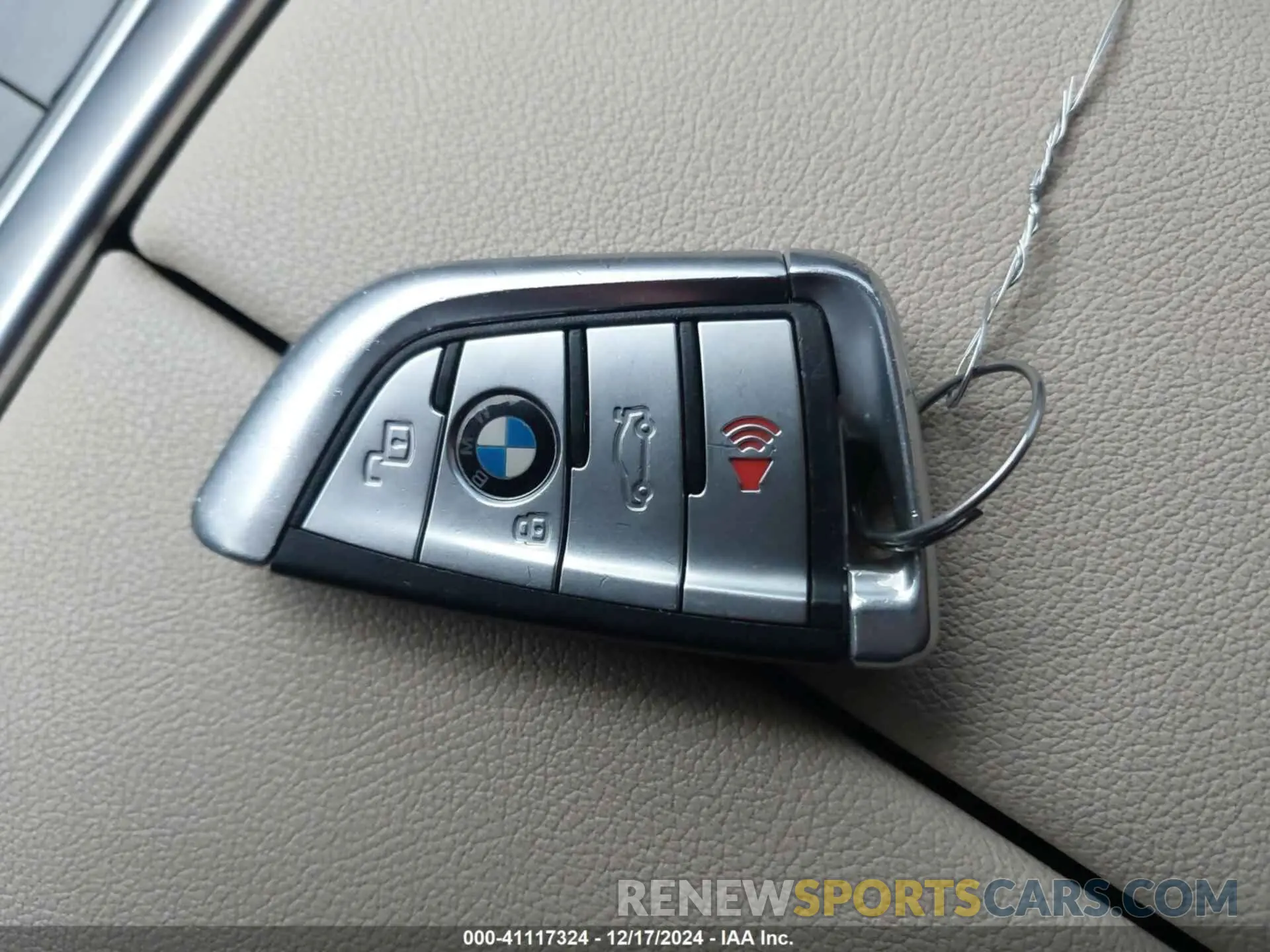 11 fotografías del automóvil dañado 5UXCR6C08L9B36220 BMW X5 2020