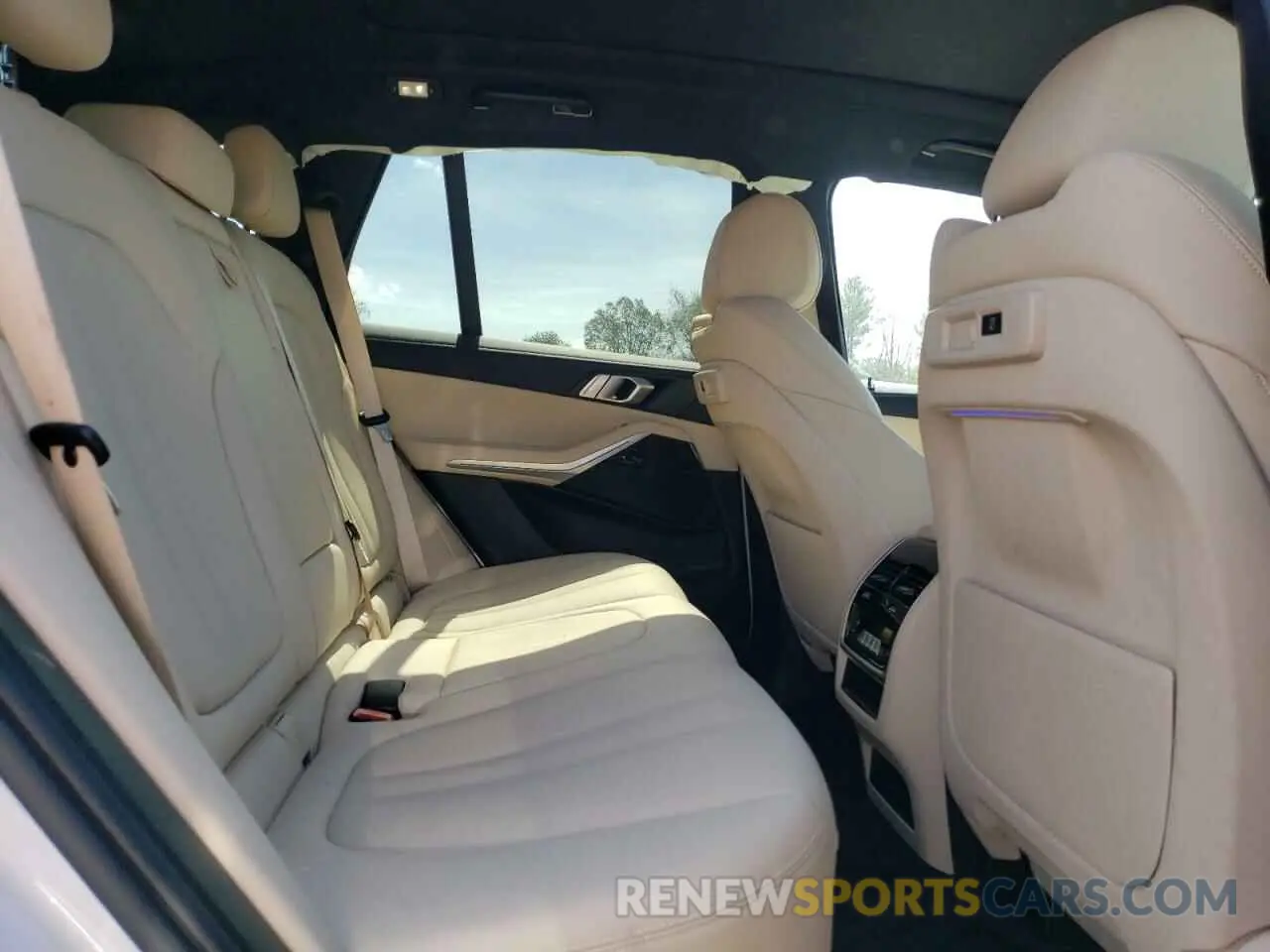 11 fotografías del automóvil dañado 5UXCR6C08L9B56824 BMW X5 2020