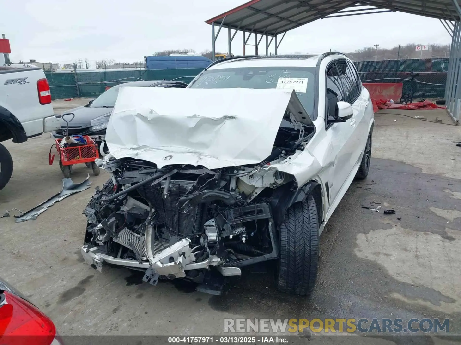 13 fotografías del automóvil dañado 5UXCR6C08L9D07645 BMW X5 2020