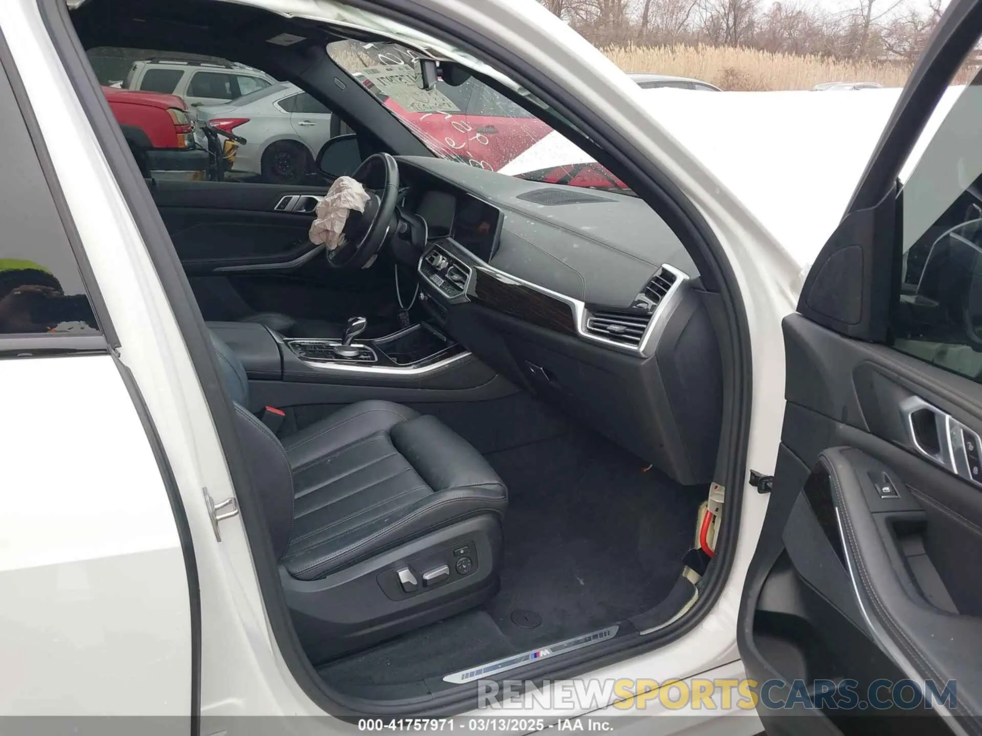 5 fotografías del automóvil dañado 5UXCR6C08L9D07645 BMW X5 2020
