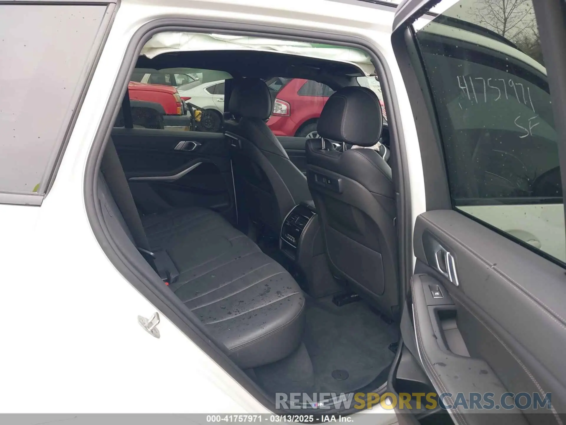 8 fotografías del automóvil dañado 5UXCR6C08L9D07645 BMW X5 2020