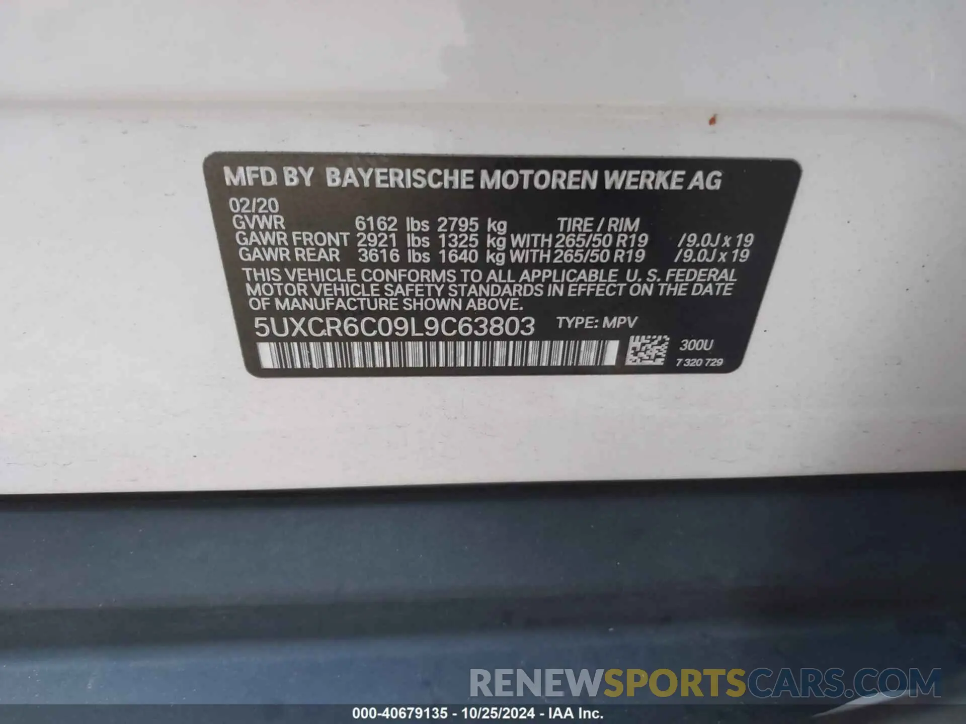 9 fotografías del automóvil dañado 5UXCR6C09L9C63803 BMW X5 2020