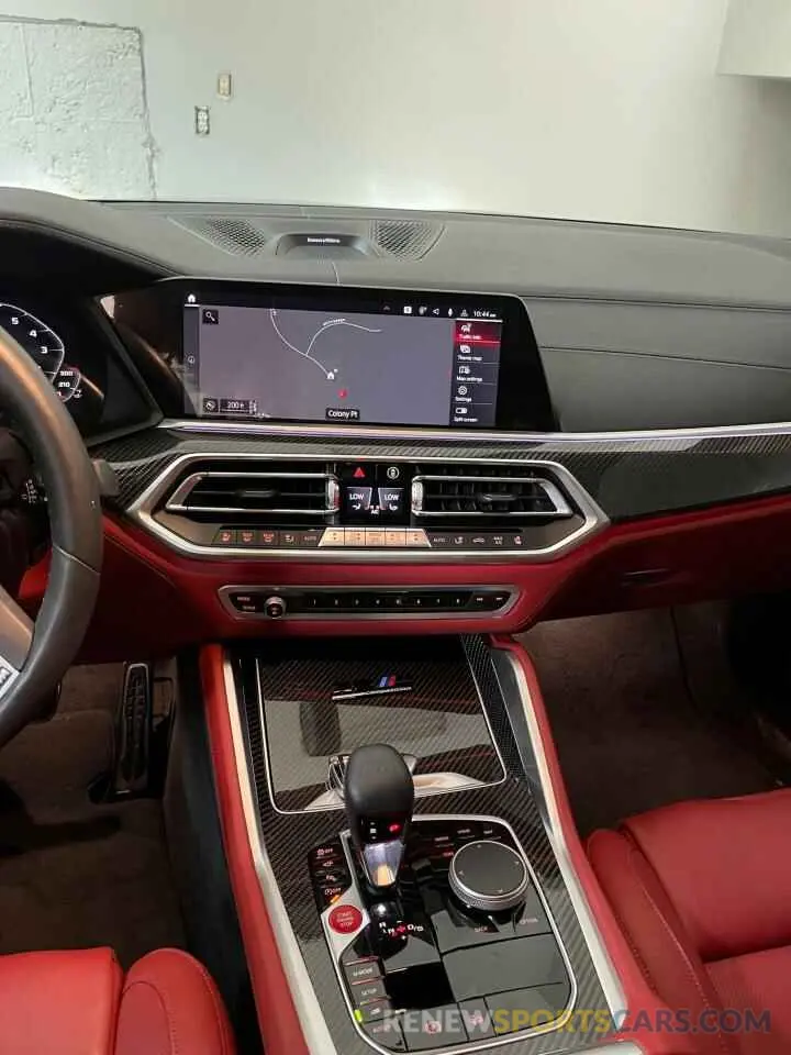 10 fotografías del automóvil dañado 5YMJU0C08L9C61603 BMW X5 2020