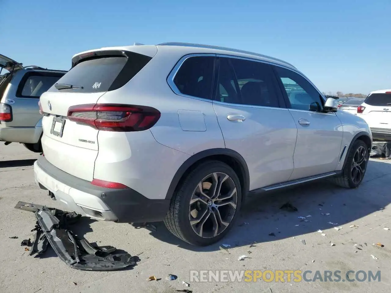 3 fotografías del automóvil dañado 5UXCR4C00M9E64320 BMW X5 2021