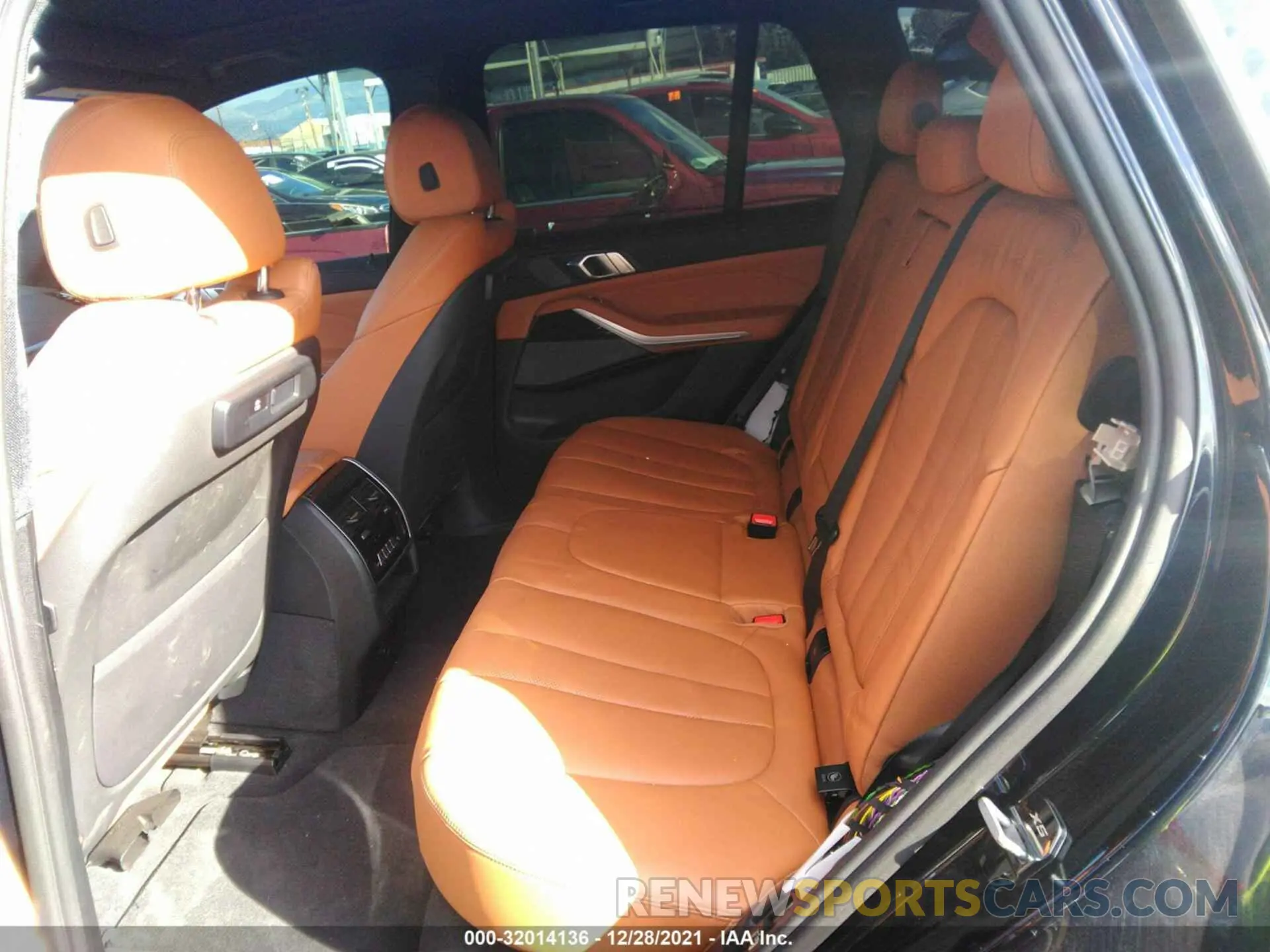 8 fotografías del automóvil dañado 5UXCR4C00M9F44068 BMW X5 2021