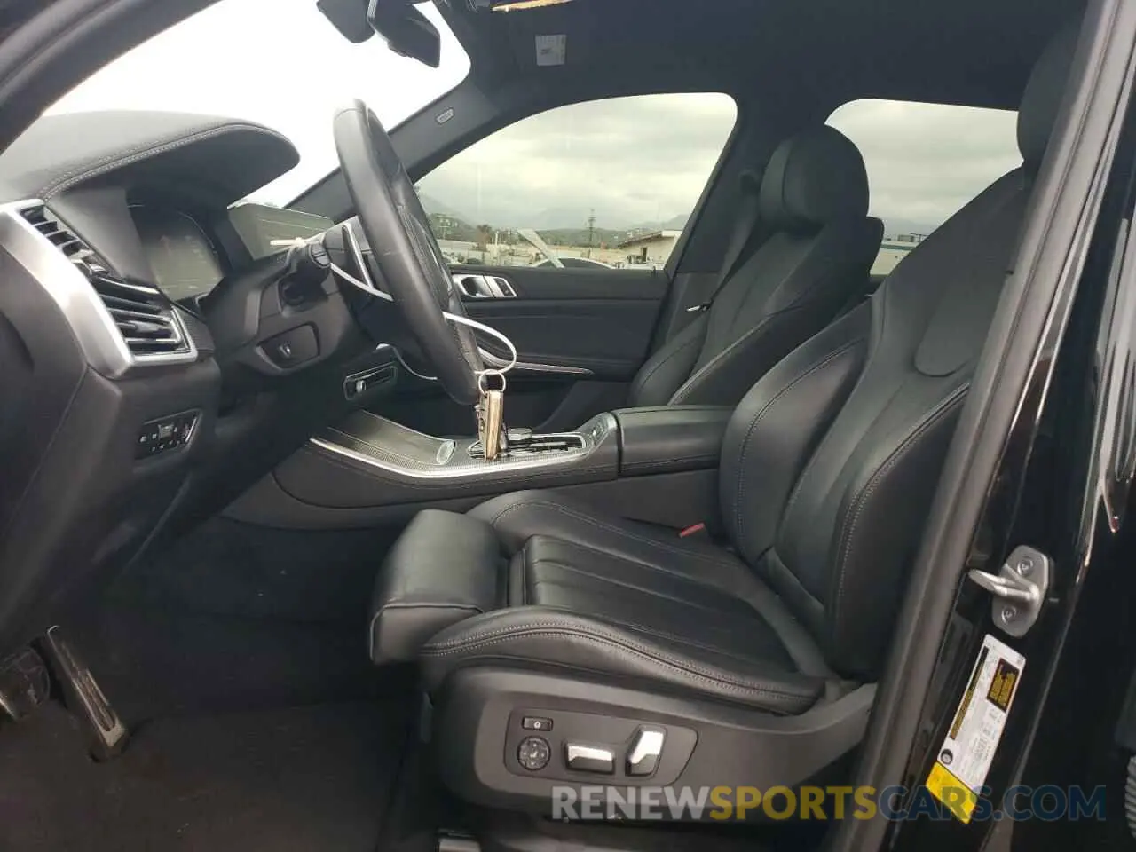 7 fotografías del automóvil dañado 5UXCR4C00M9H16681 BMW X5 2021