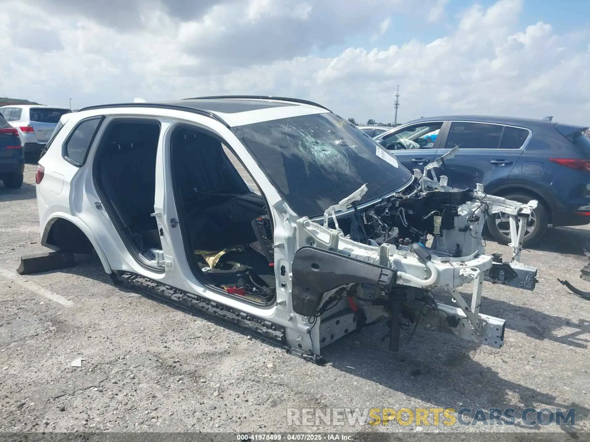 1 fotografías del automóvil dañado 5UXCR4C01M9D77686 BMW X5 2021