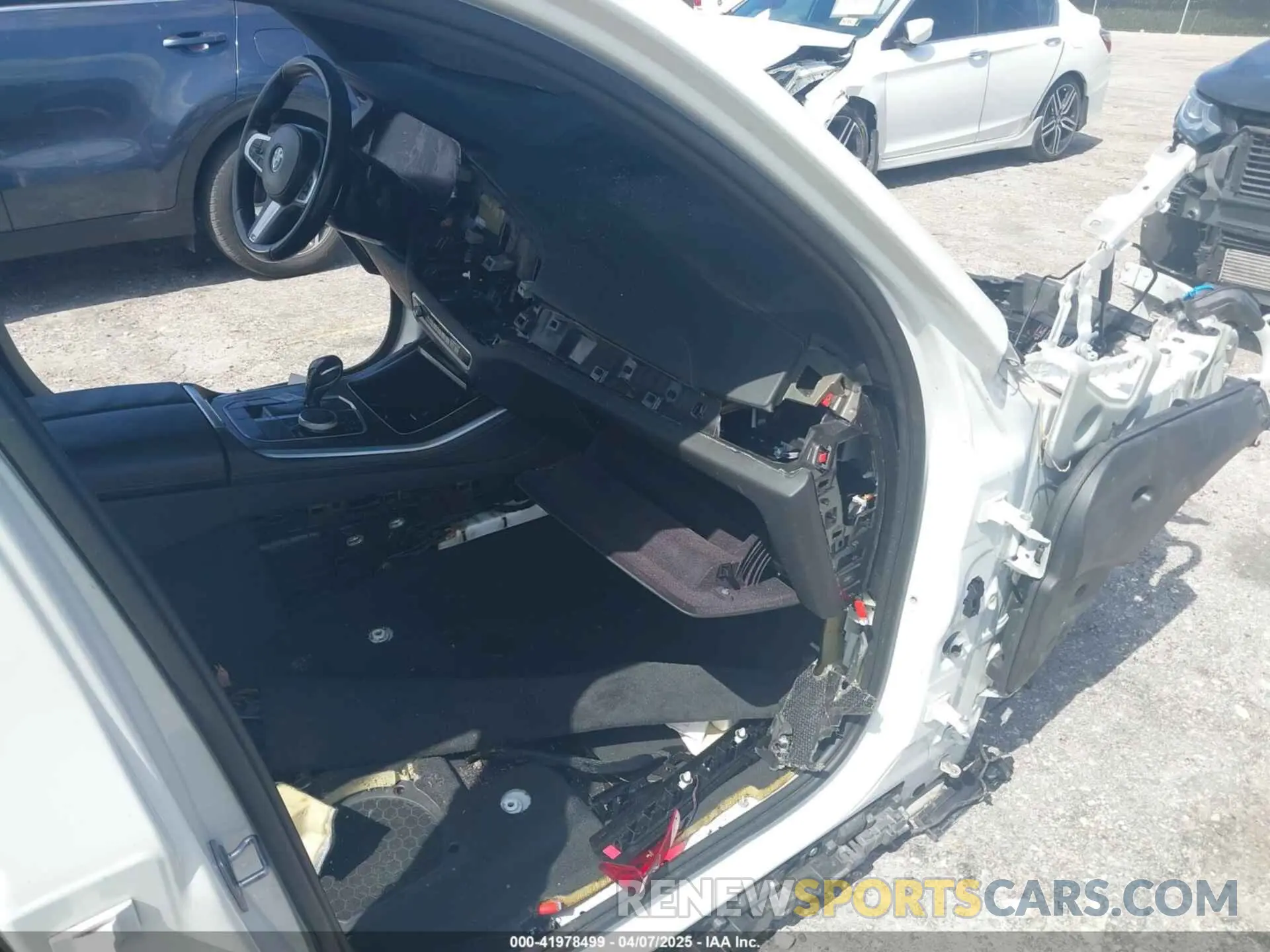 5 fotografías del automóvil dañado 5UXCR4C01M9D77686 BMW X5 2021