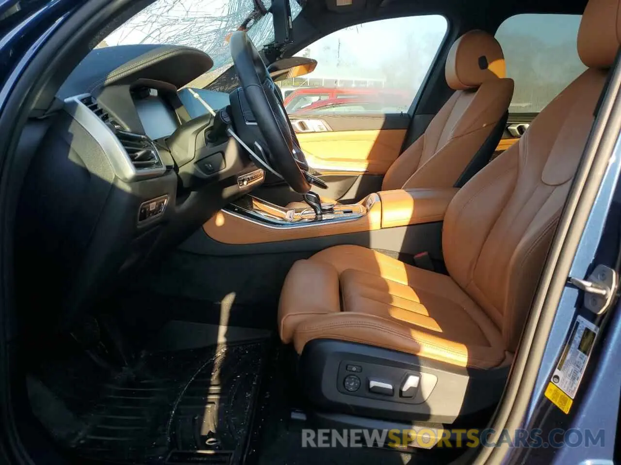 7 fotografías del automóvil dañado 5UXCR4C01M9H39094 BMW X5 2021