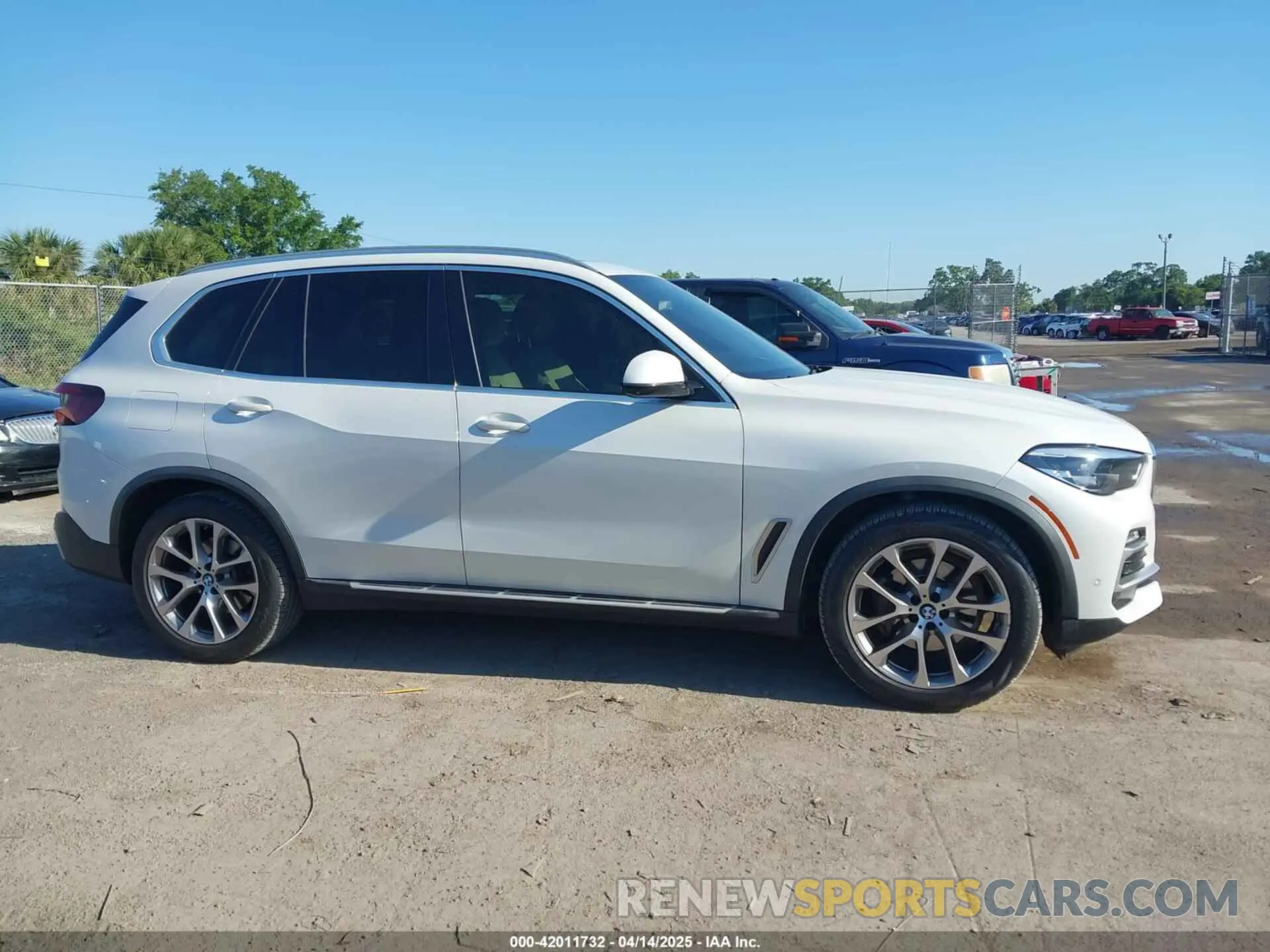13 fotografías del automóvil dañado 5UXCR4C02M9E44294 BMW X5 2021