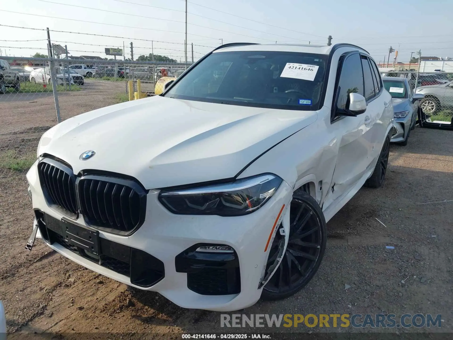 2 fotografías del automóvil dañado 5UXCR4C03M9E40545 BMW X5 2021