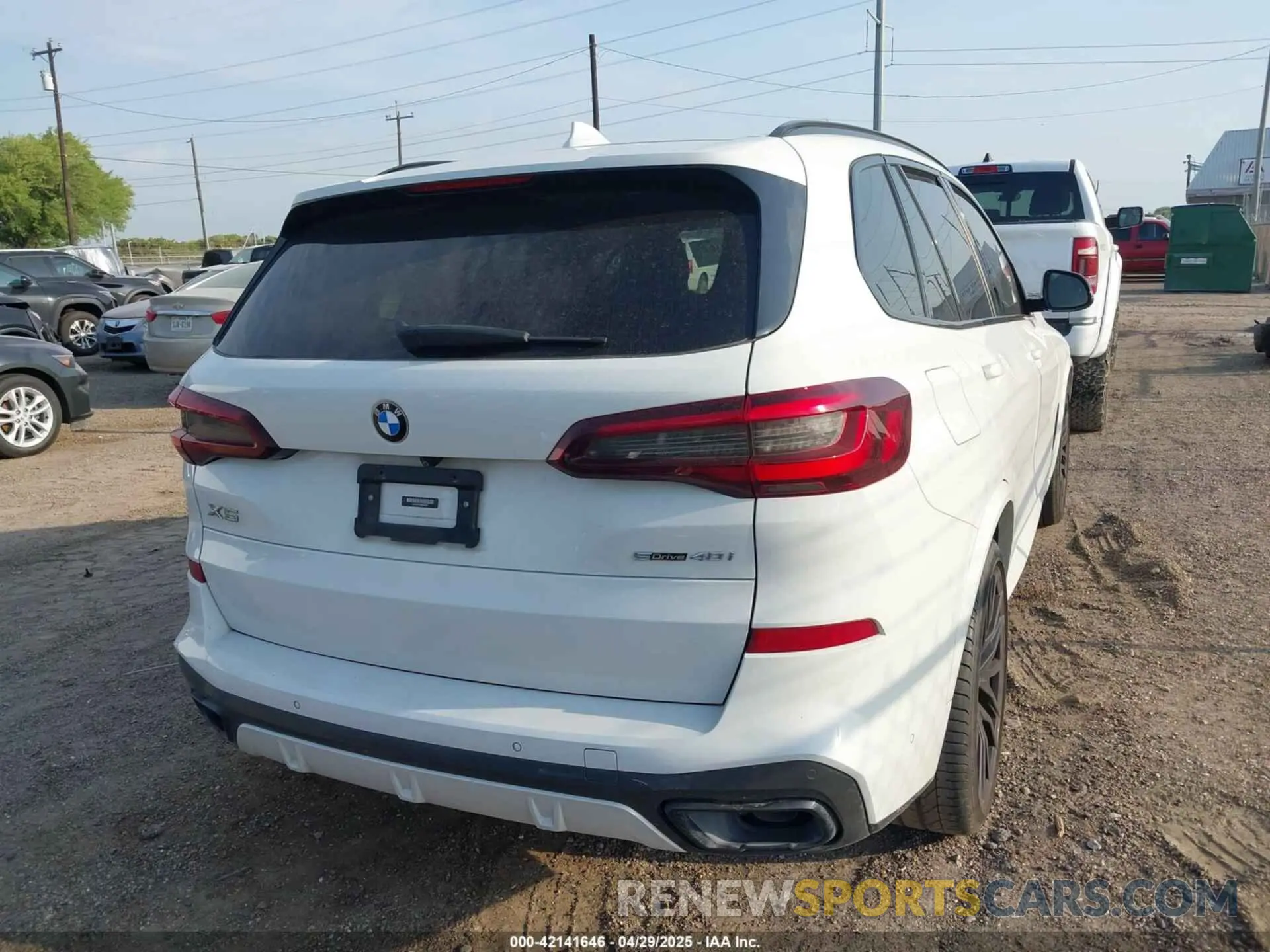 4 fotografías del automóvil dañado 5UXCR4C03M9E40545 BMW X5 2021
